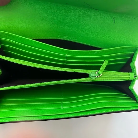Gucci Authentic GG Canvas Green Heart Patch Long Wallet Monogram Limited Edition - Picture 8 of 12